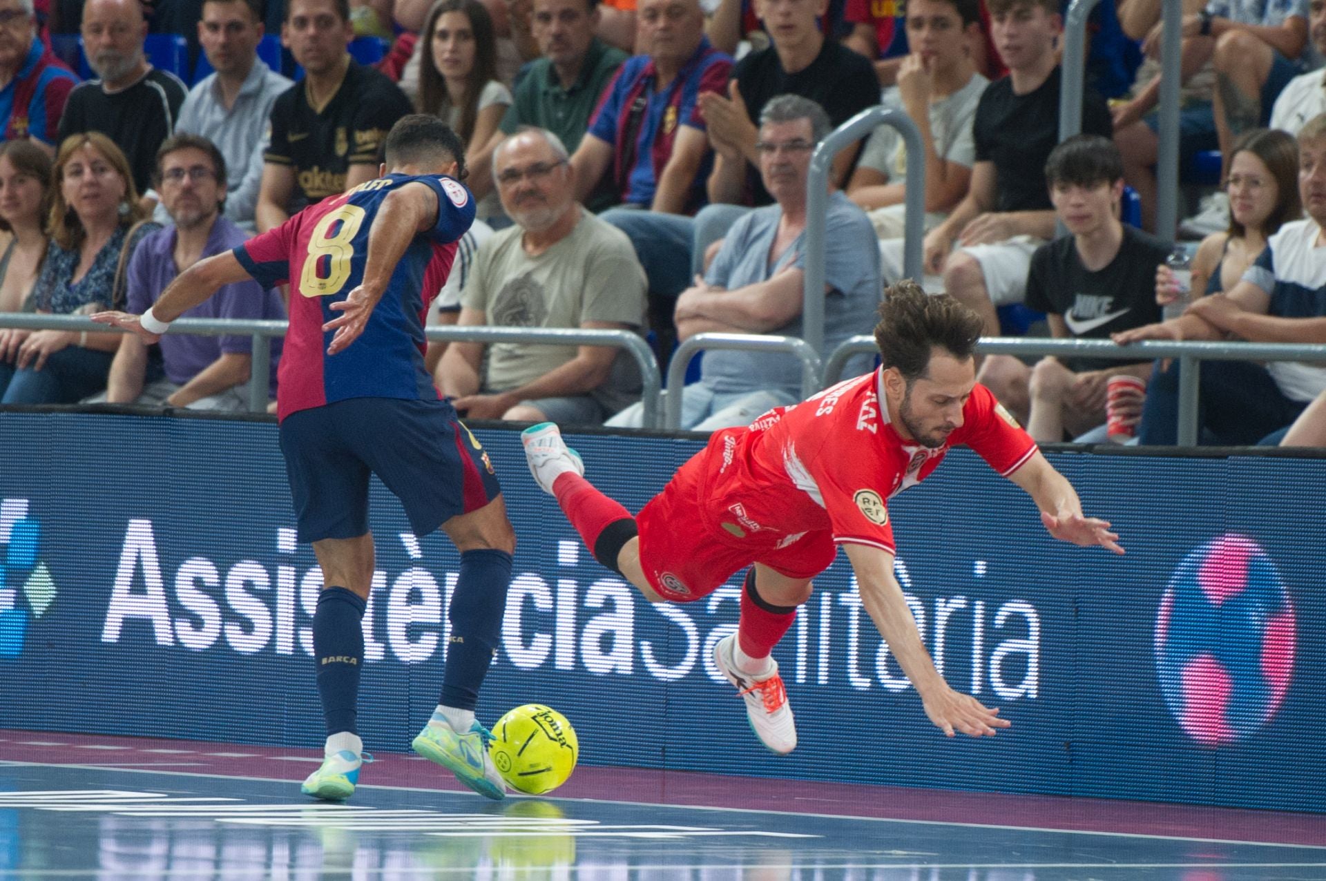 Las imágenes del Barcelona-Jimbee (2-3)