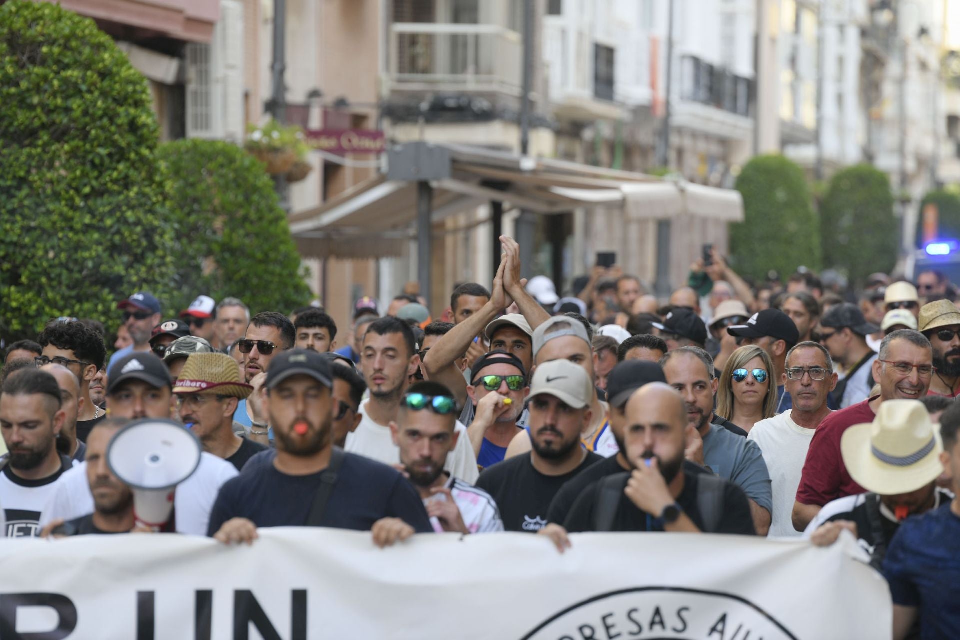 La protesta de los operarios auxiliares de Navantia, en imágenes