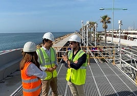 Dolón, Sánchez y Bernabé, durante la visita a la obra.