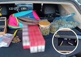 Los materiales incautados, entre los que se encontró una pistola en forma de bolígrafo.