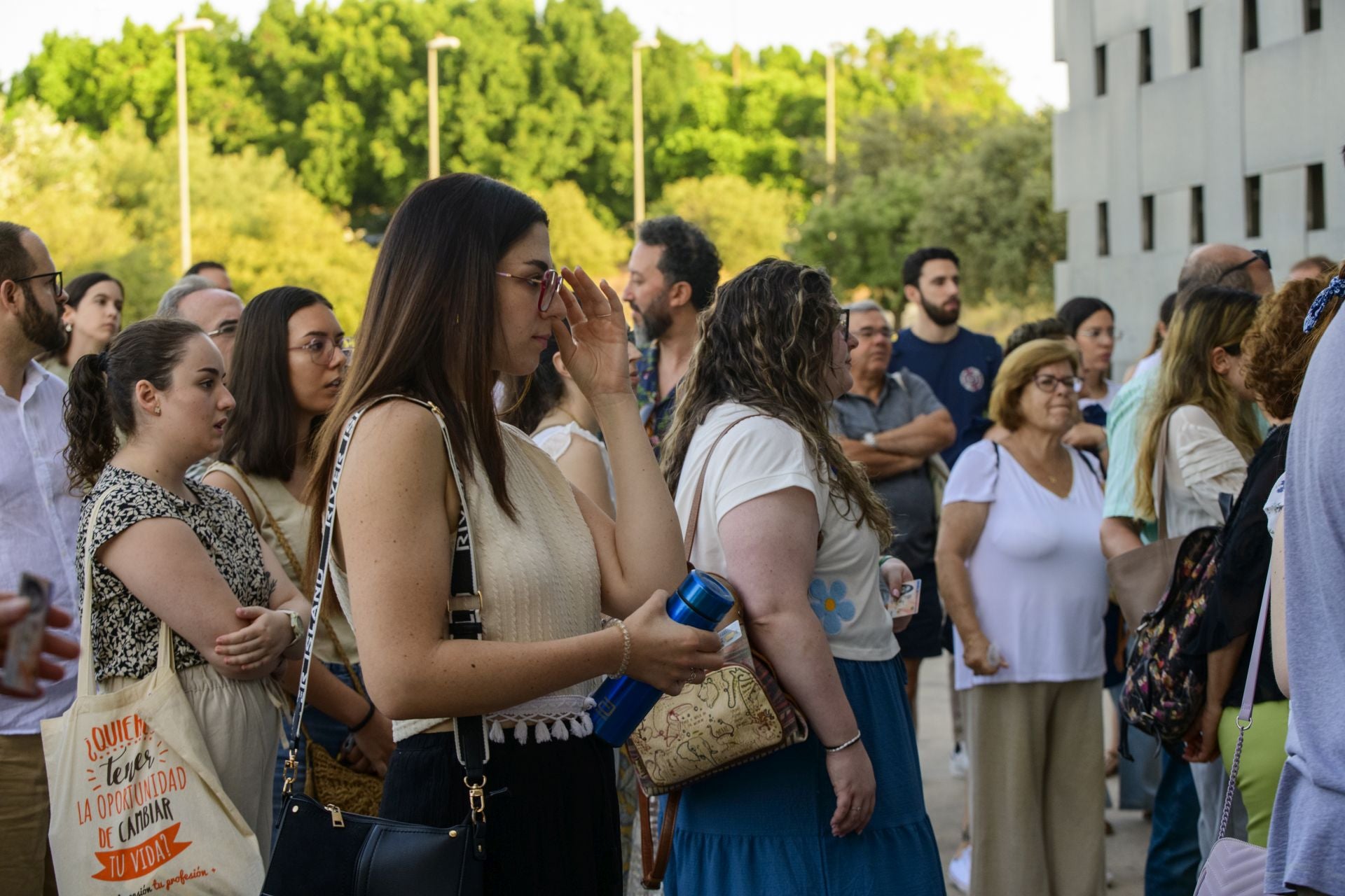 El primer examen de las oposiciones a Secundaria, en imágenes