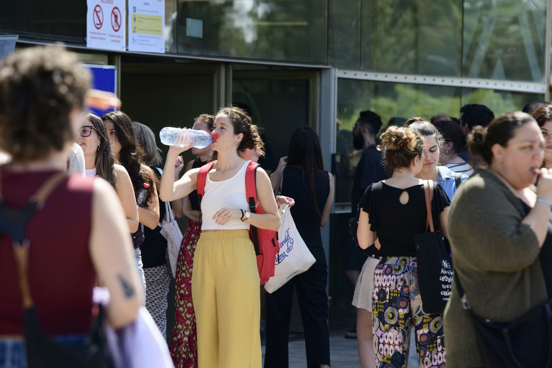 El primer examen de las oposiciones a Secundaria, en imágenes