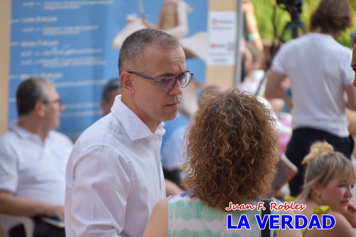 Imágenes de la presentación de «Forjando el mañana» en la Feria del Libro de Caravaca