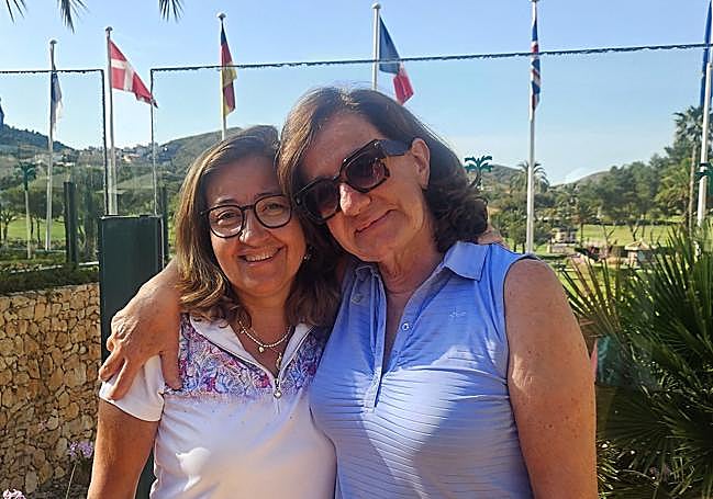 Paola (i) y Lola son amigas desde los cuatro años.