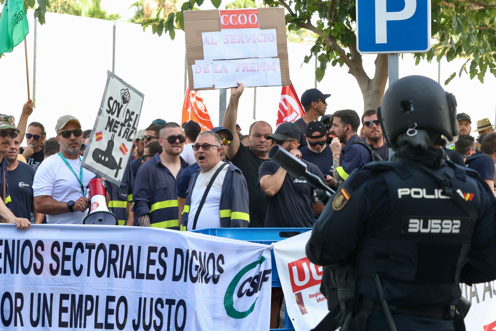 La protesta de los trabajadores de Navantia en la Fremm, en imágenes