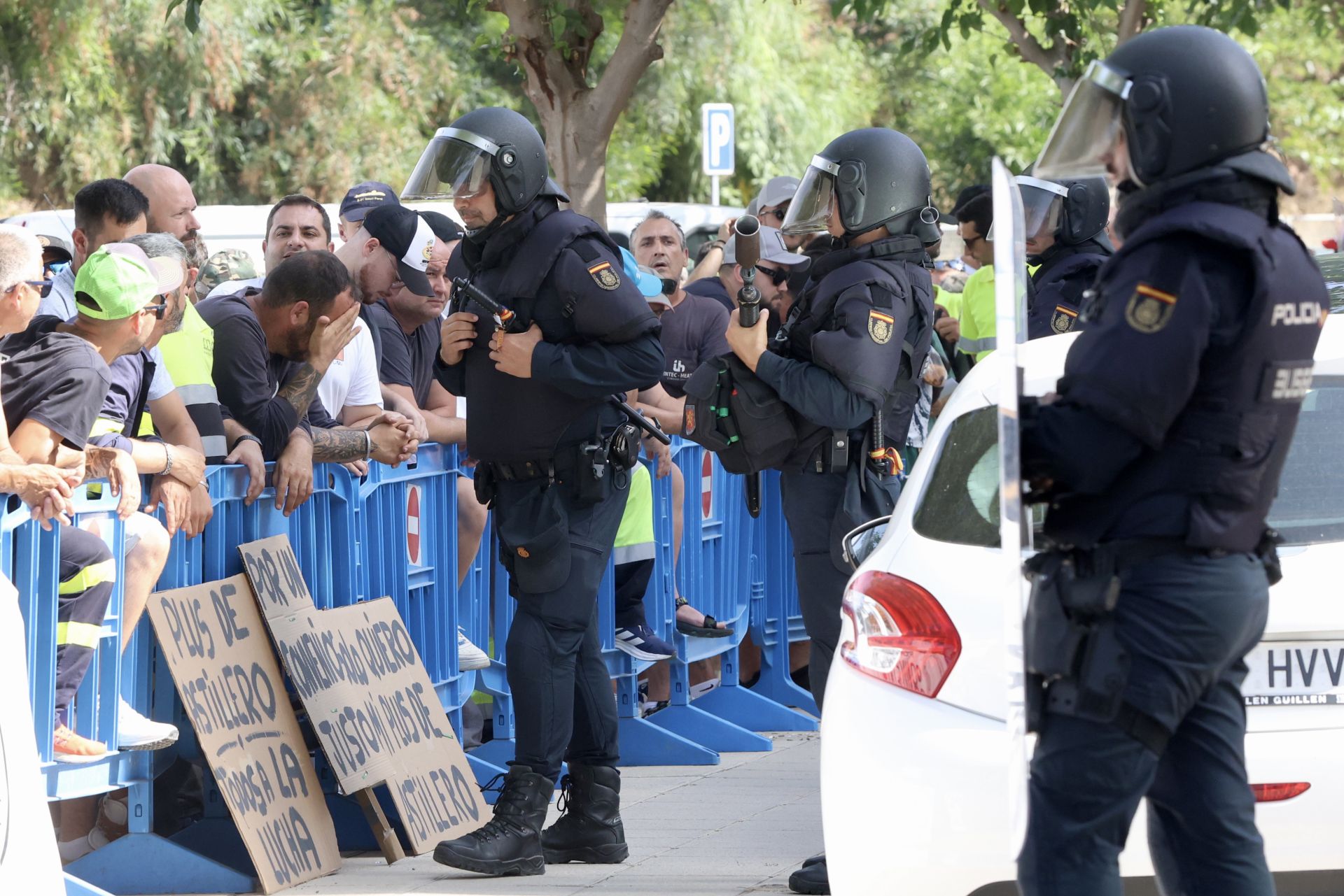 La protesta de los trabajadores de Navantia en la Fremm, en imágenes