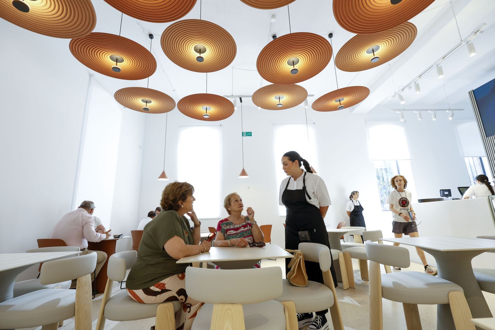 La nueva cafetería de la Cárcel Vieja de Murcia, en imágenes