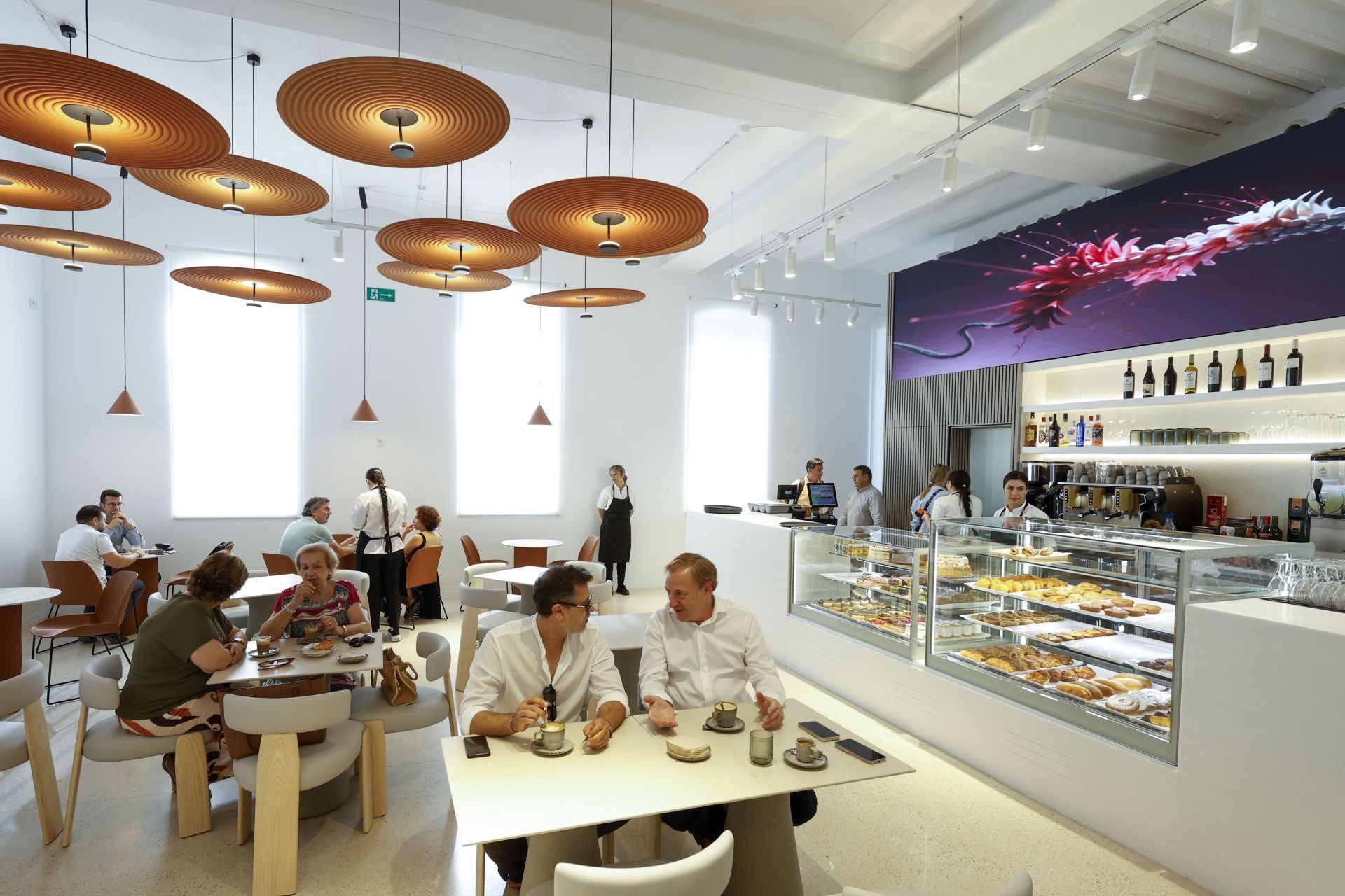 La nueva cafetería de la Cárcel Vieja de Murcia, en imágenes
