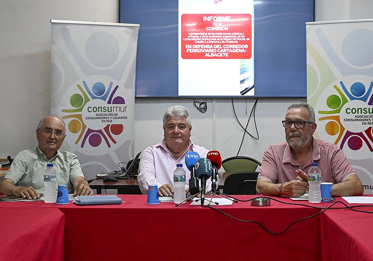 Francisco García Calvo, Roberto Barceló y Antonio del Campo, este miércoles.