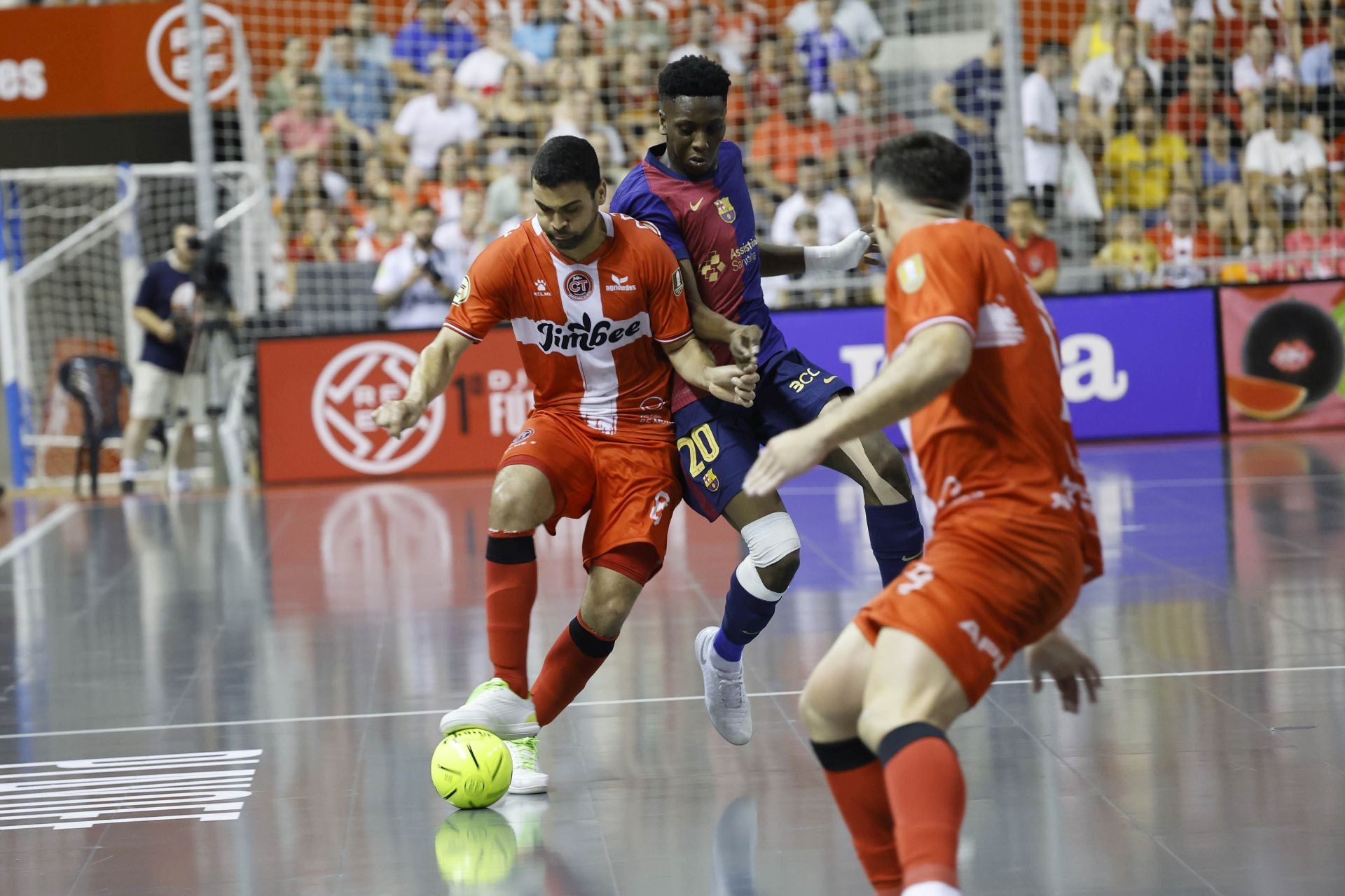 La victoria del Jimbee ante el Barcelona, en imágenes