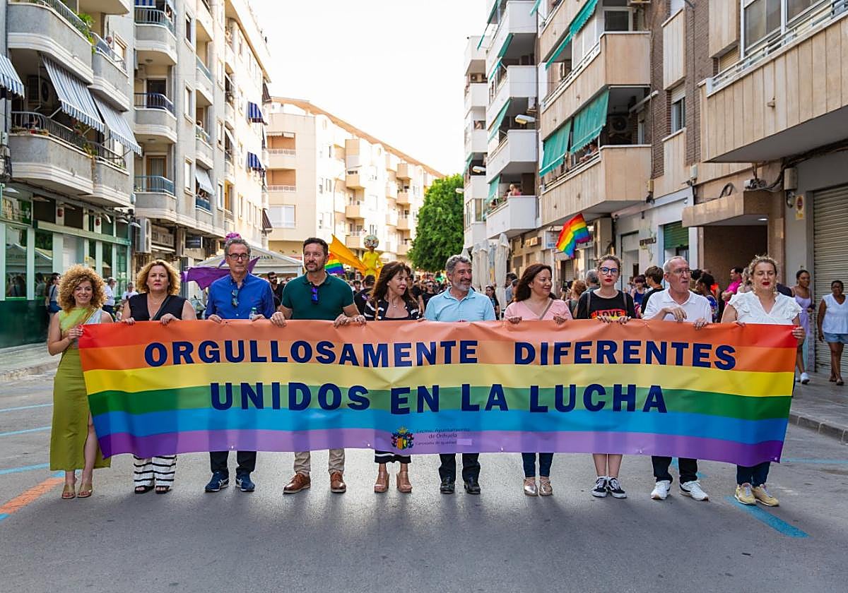 Parte de la Corporación municipal en el acto del Orgullo de 2023.