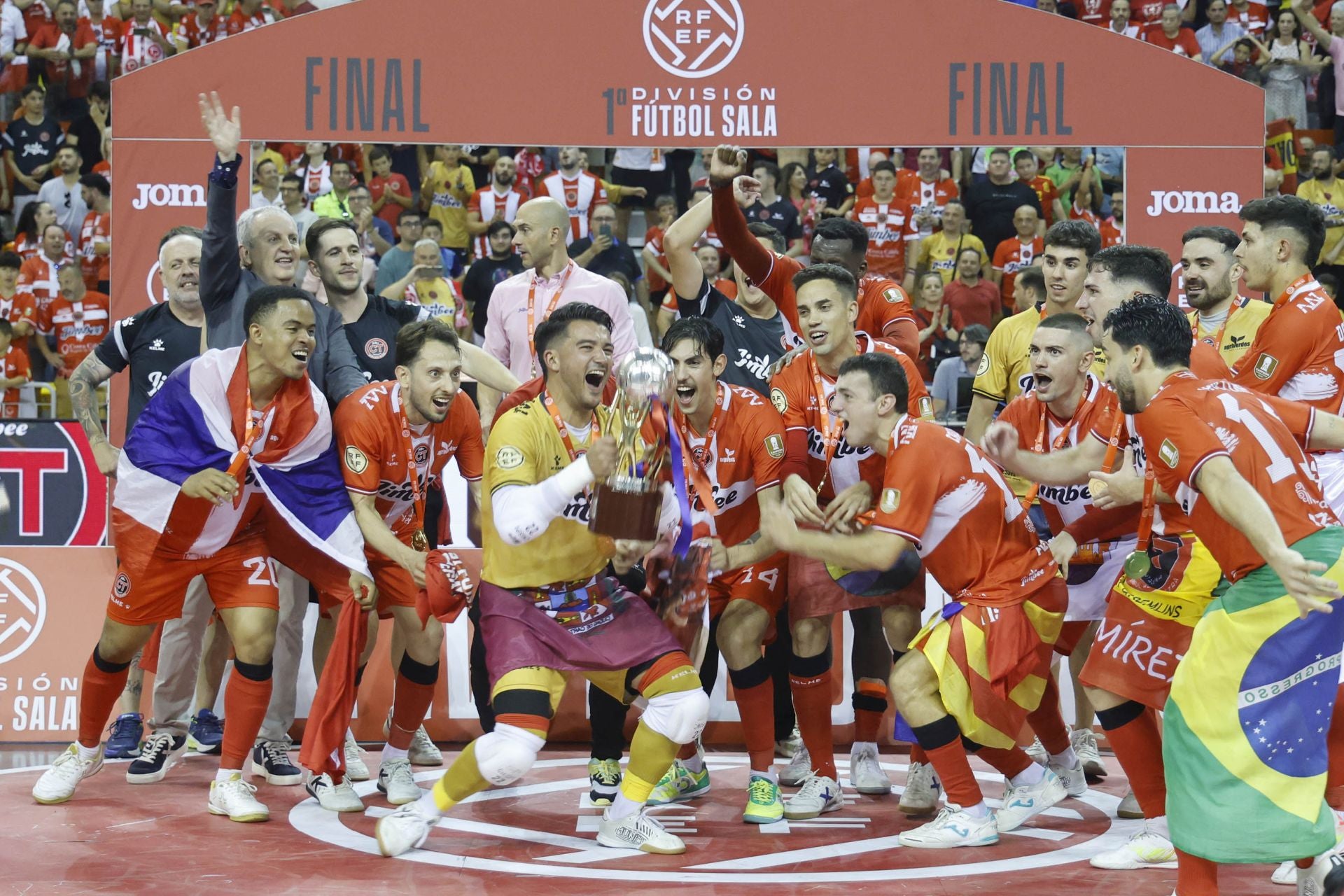 La victoria del Jimbee ante el Barcelona, en imágenes