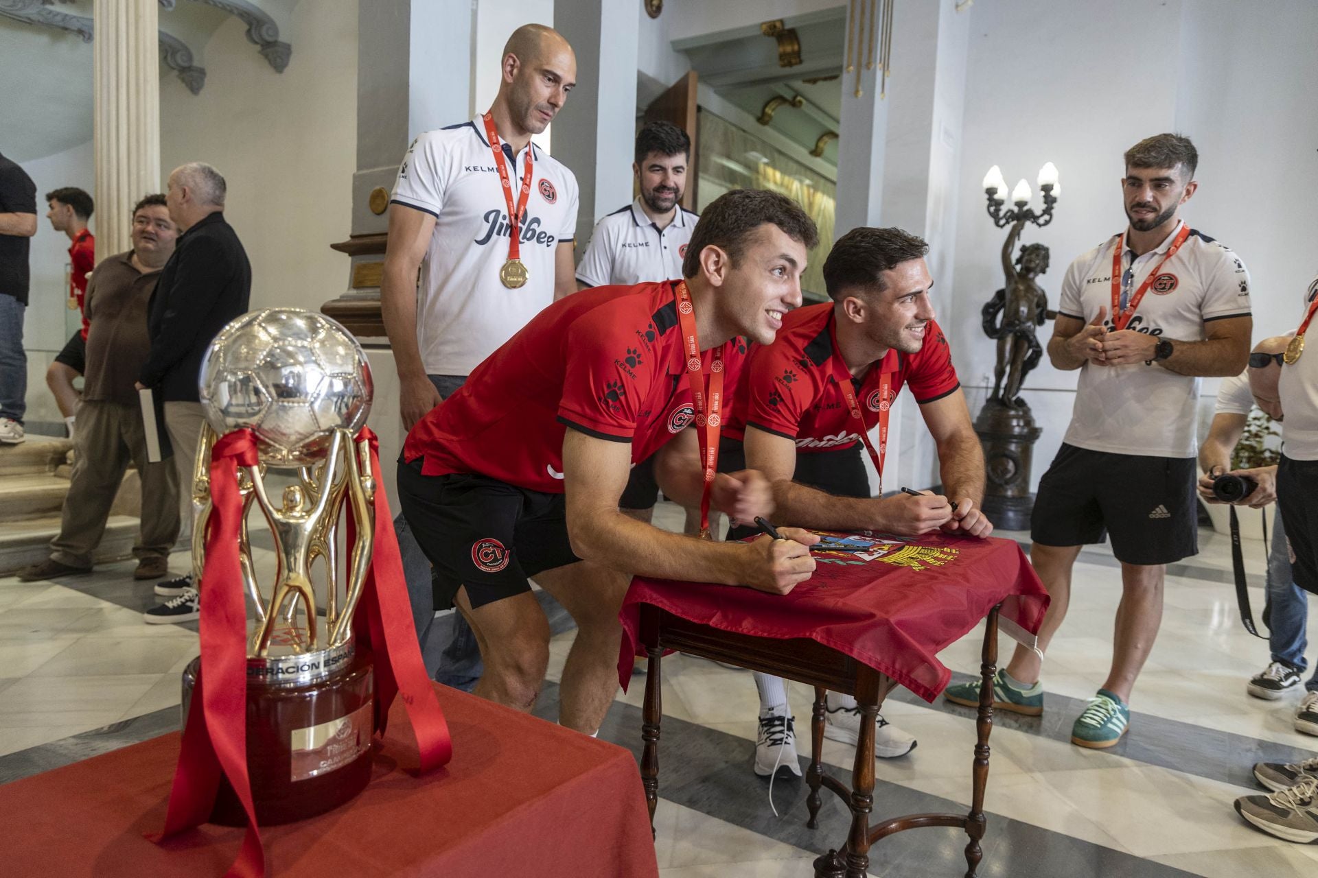Recepción en el Ayuntamiento de Cartagena al Jimbee campeón, en imágenes