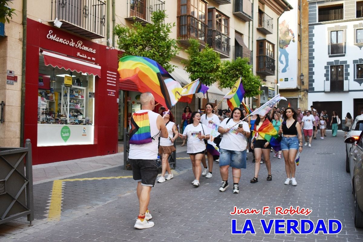 Imágenes de la concentración y lectura del manifiesto del Día del Orgullo LGTBI en Caravaca