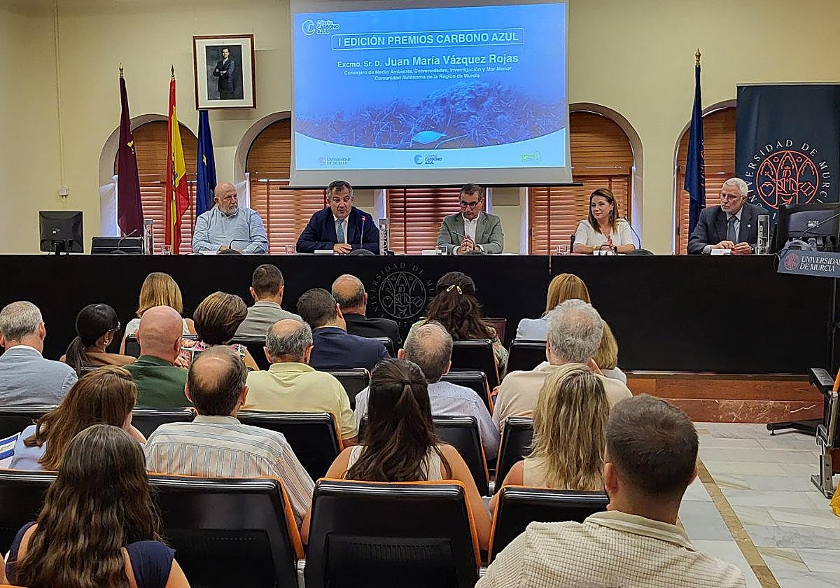 La Región de Murcia impulsa el liderazgo europeo en políticas de carbono azul a través de la Cátedra de la Universidad de Murcia