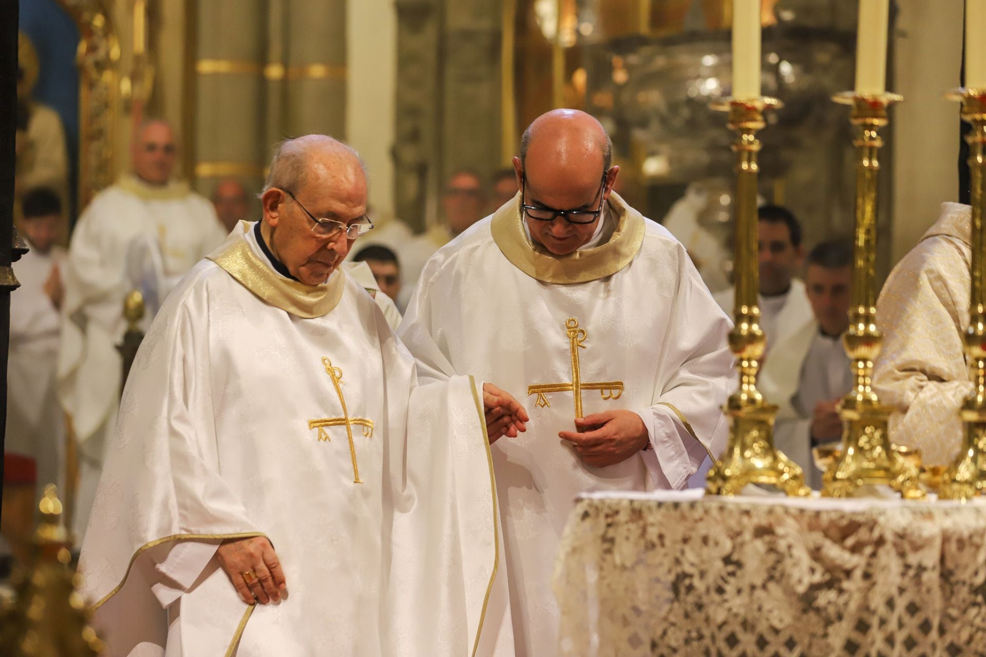 El obispo de la Diócesis de Cartagena celebra sus bodas de oro sacerdotales, en imágenes