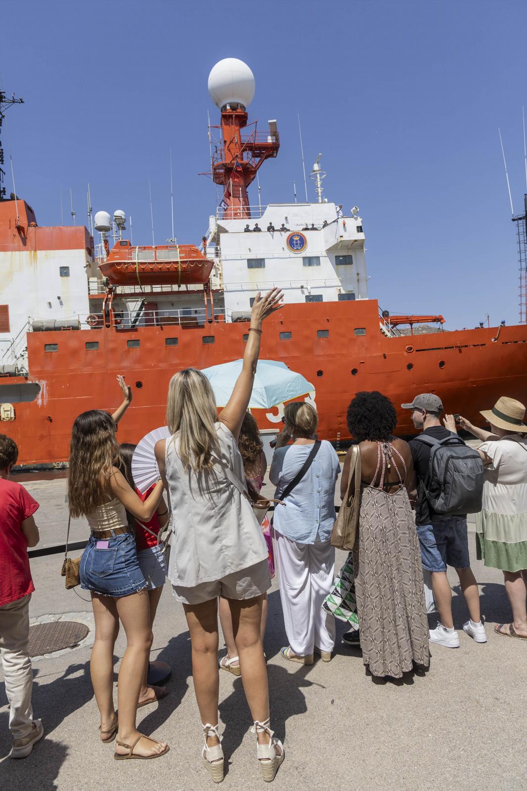 El regreso del Hespérides a Cartagena, en imágenes