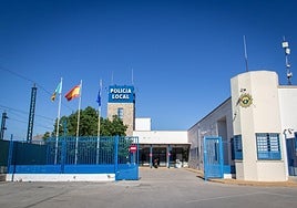Una imagen de archivo de las instalaciones de la comisaría de la Policía Local de Orihuela.