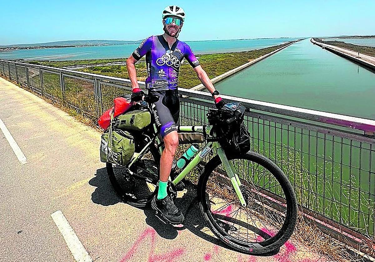 Esteban en Frontignan, en Francia, camino de Orihuela.