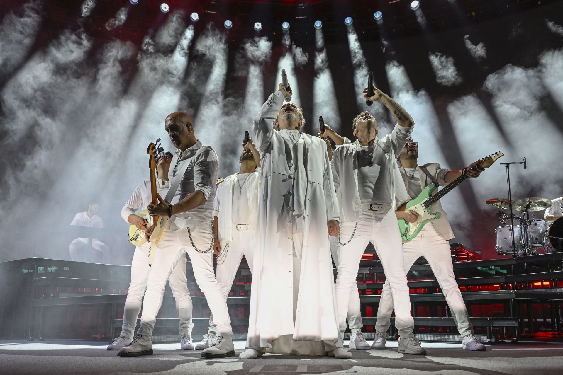 En imágenes, concierto de Miguel Bosé en la Plaza de Toros de Murcia