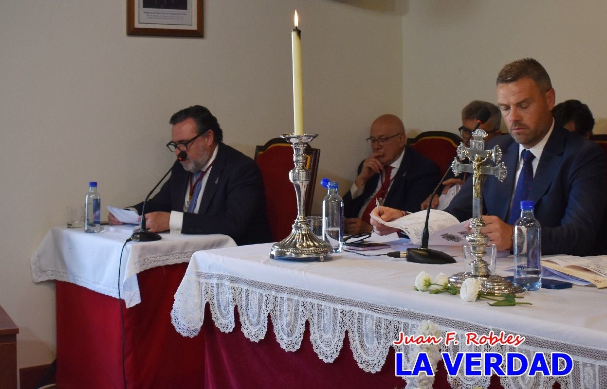 Imágenes del cabildo general de la Cofradía de la Vera Cruz en Caravaca
