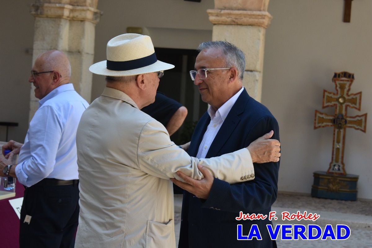 Imágenes de la elección de Jesús López Baquero como hermano mayor de la Vera Cruz de Caravaca