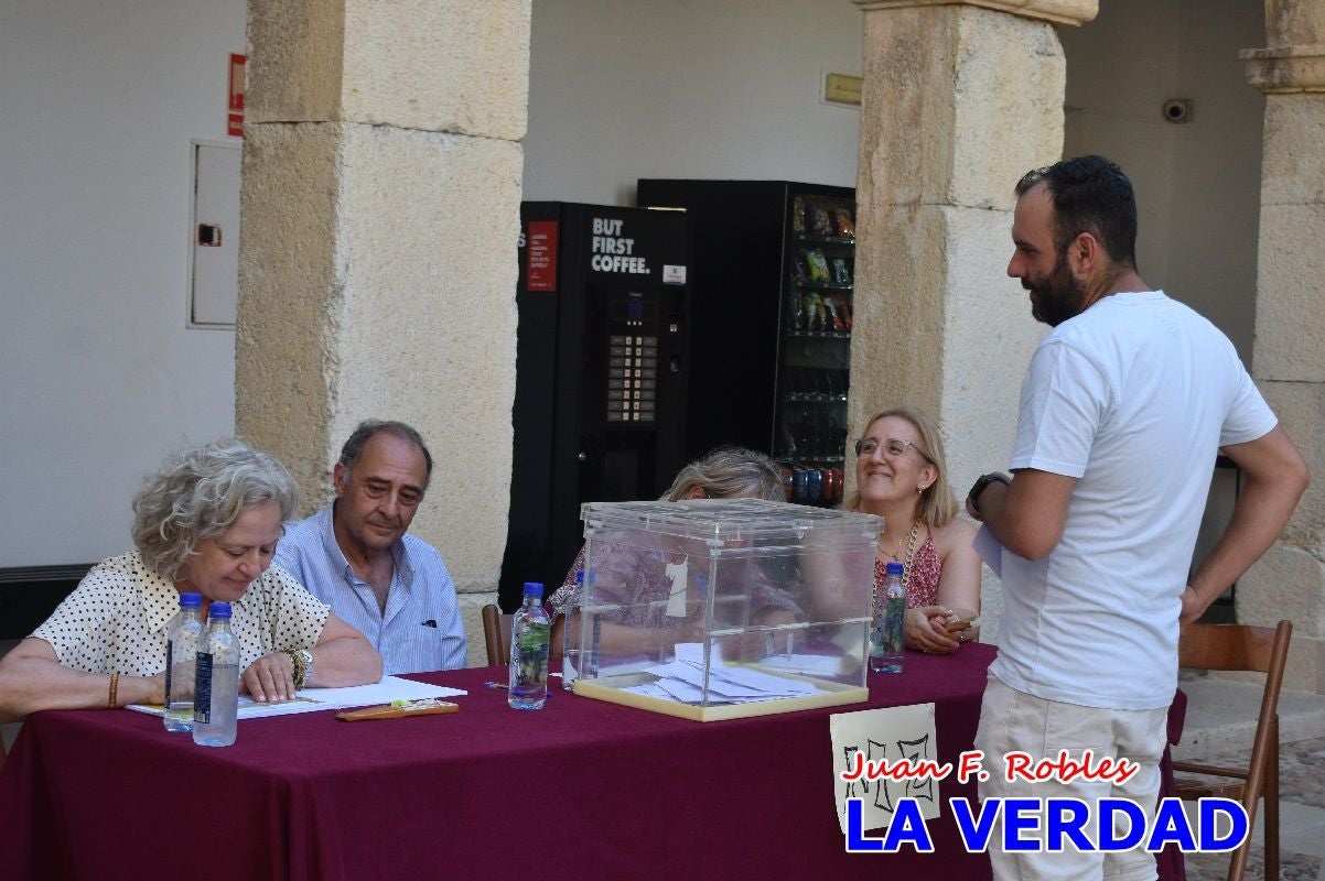 Imágenes de la elección de Jesús López Baquero como hermano mayor de la Vera Cruz de Caravaca