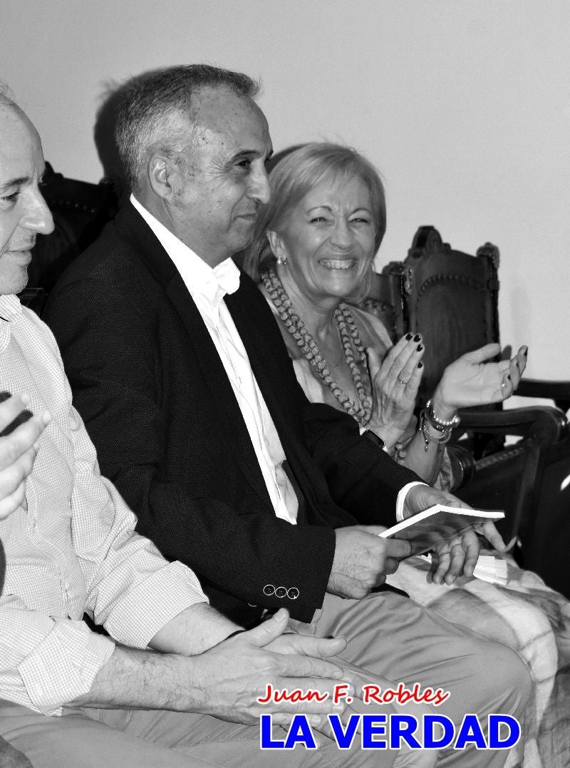 Imágenes de la elección de Jesús López Baquero como hermano mayor de la Vera Cruz de Caravaca