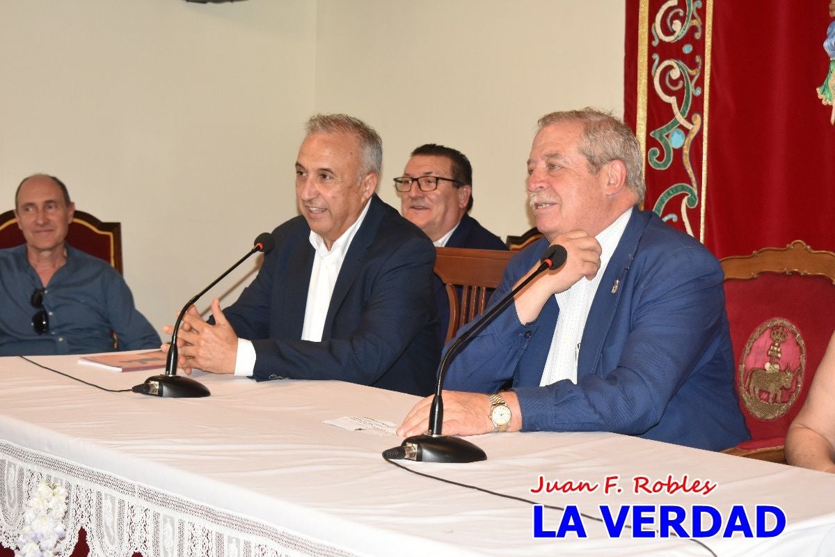 Imágenes de la elección de Jesús López Baquero como hermano mayor de la Vera Cruz de Caravaca