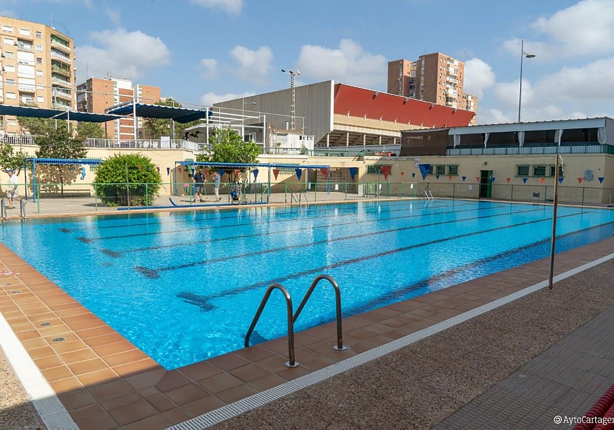 Piscina de la Casa de la Juventud.
