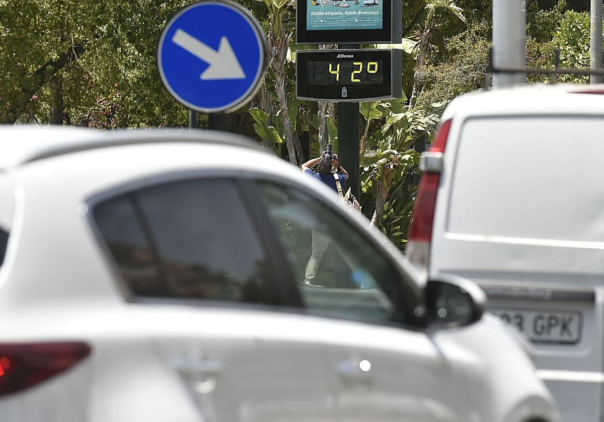 Un termómetro de Murcia marcando 42 grados, el pasado 17 de junio.