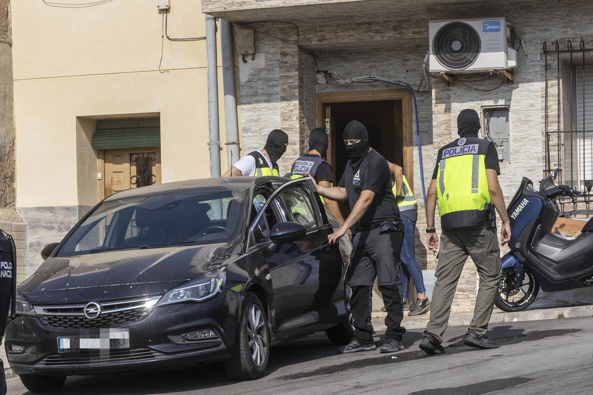 La redada en Los Mateos, en imágenes