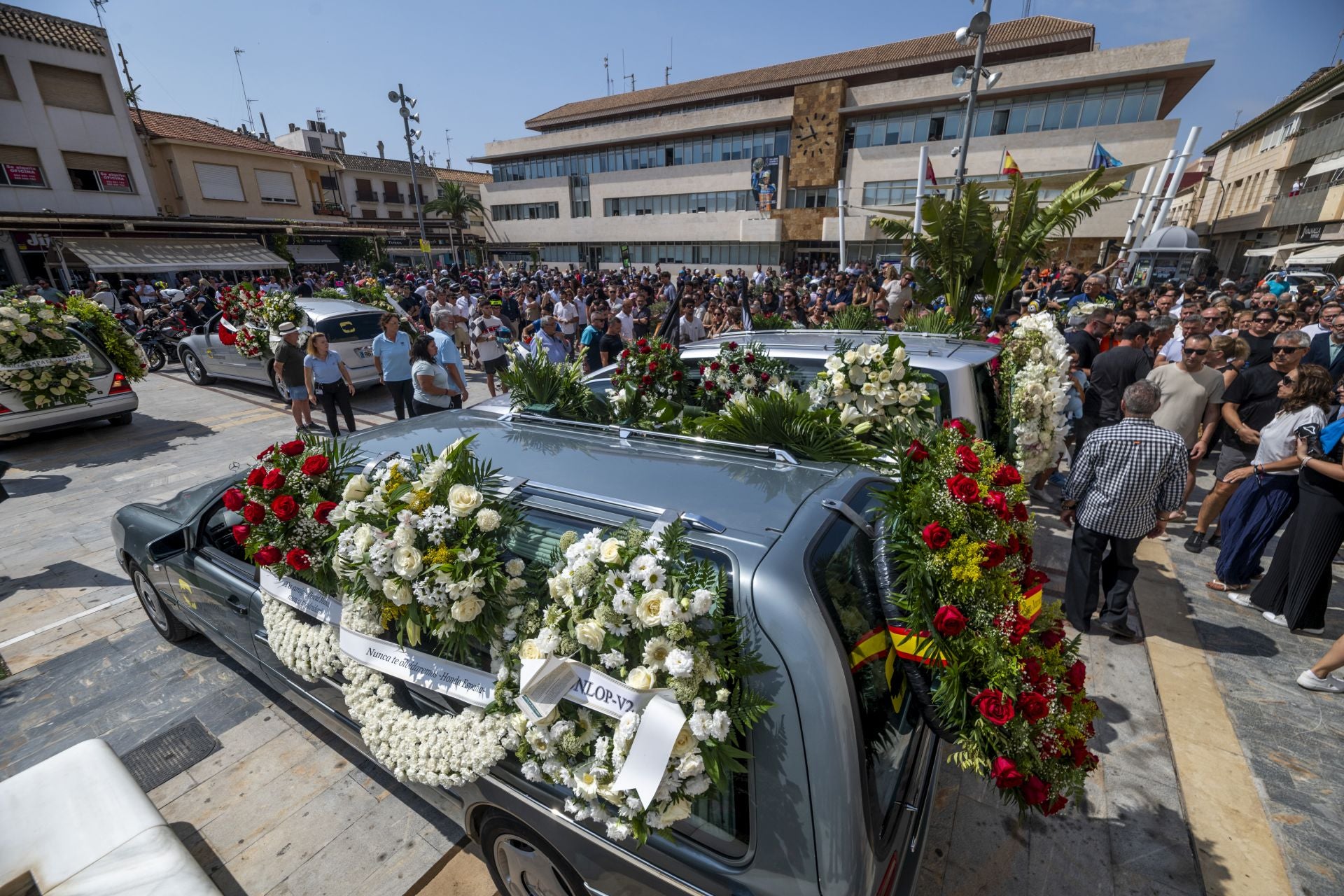 El último adiós de San Javier al piloto Borja Gómez, en imágenes