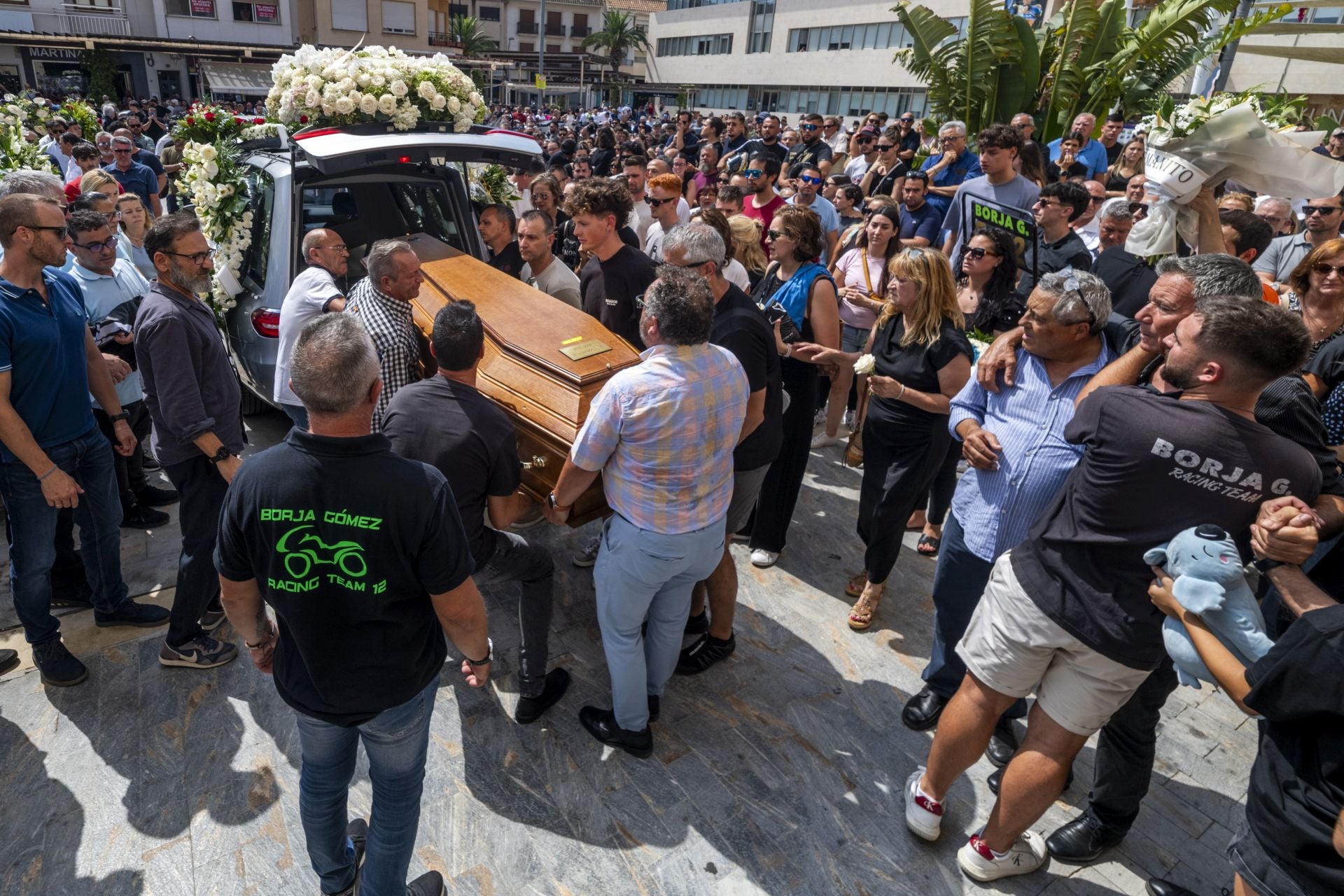 El último adiós de San Javier al piloto Borja Gómez, en imágenes