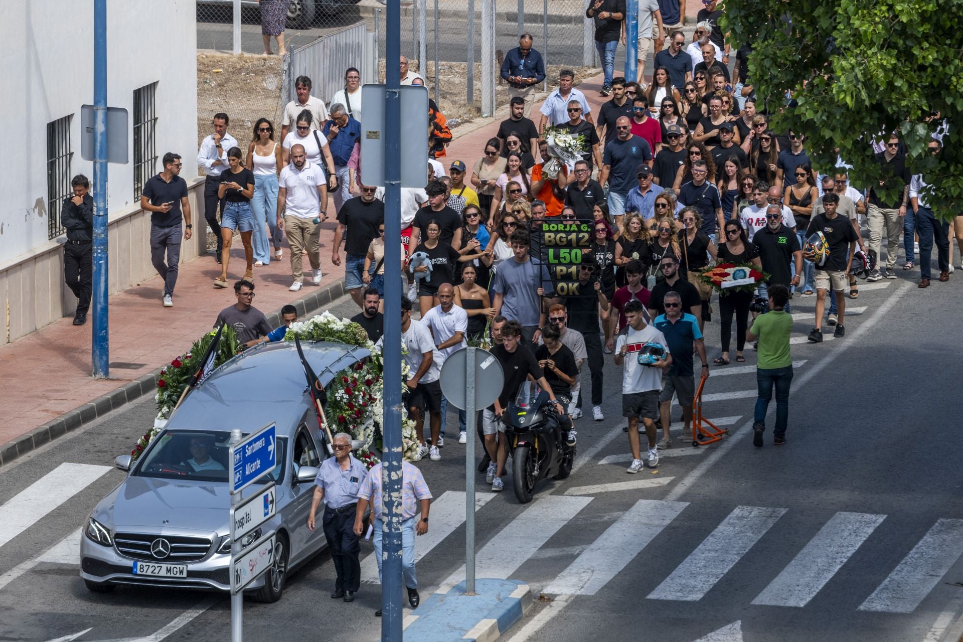 El último adiós de San Javier al piloto Borja Gómez, en imágenes