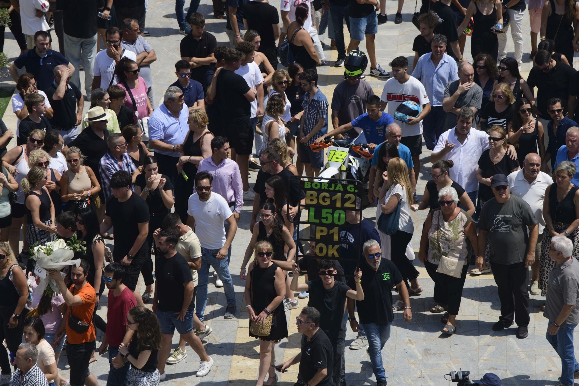 El último adiós de San Javier al piloto Borja Gómez, en imágenes