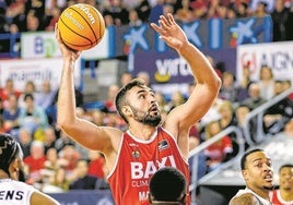 Semigancho de Emi Cate esta temporada ante el UCAM.