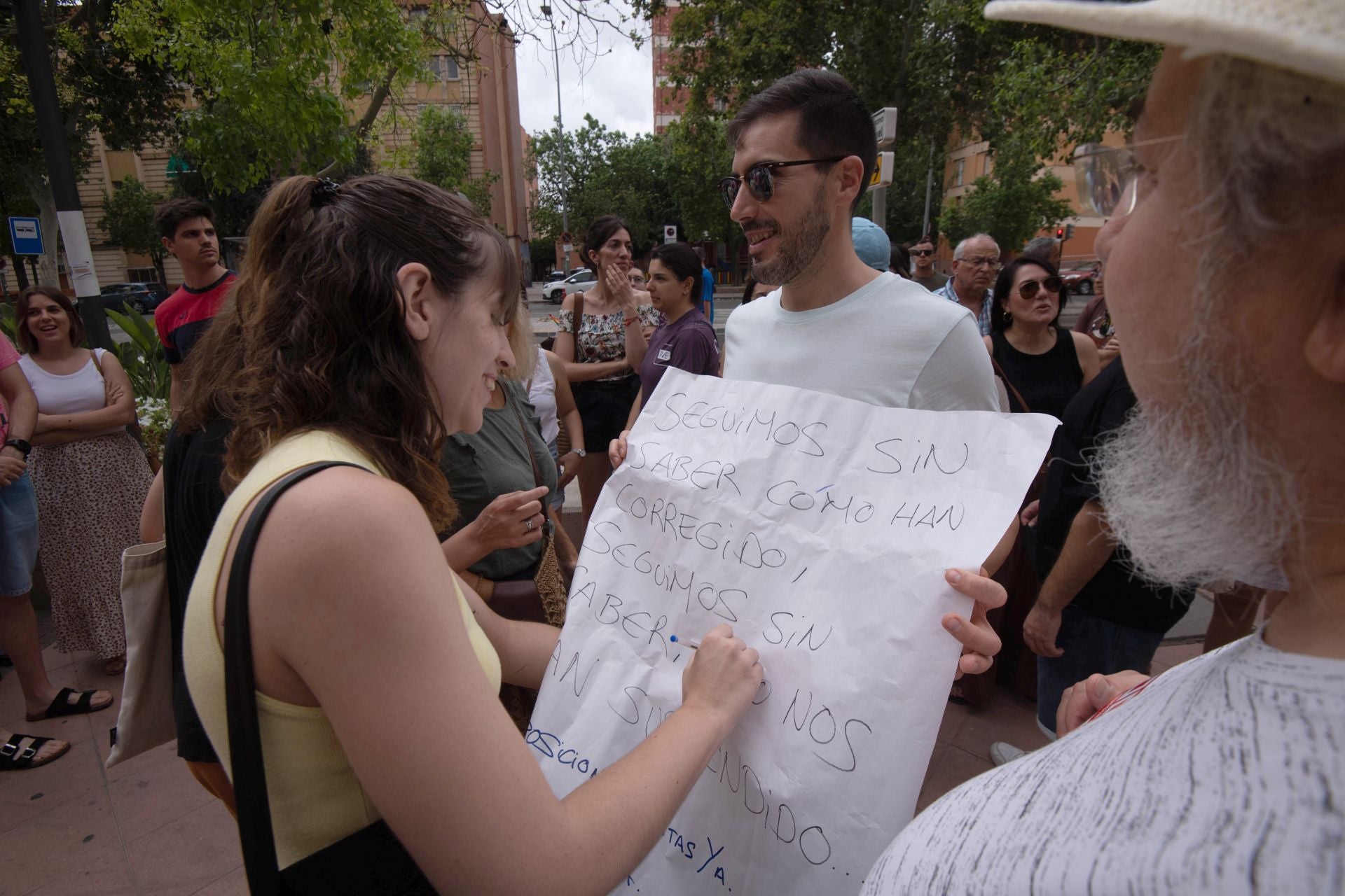 La protesta por las oposiciones para profesor de secundaria en la Región de Murcia, en imágenes