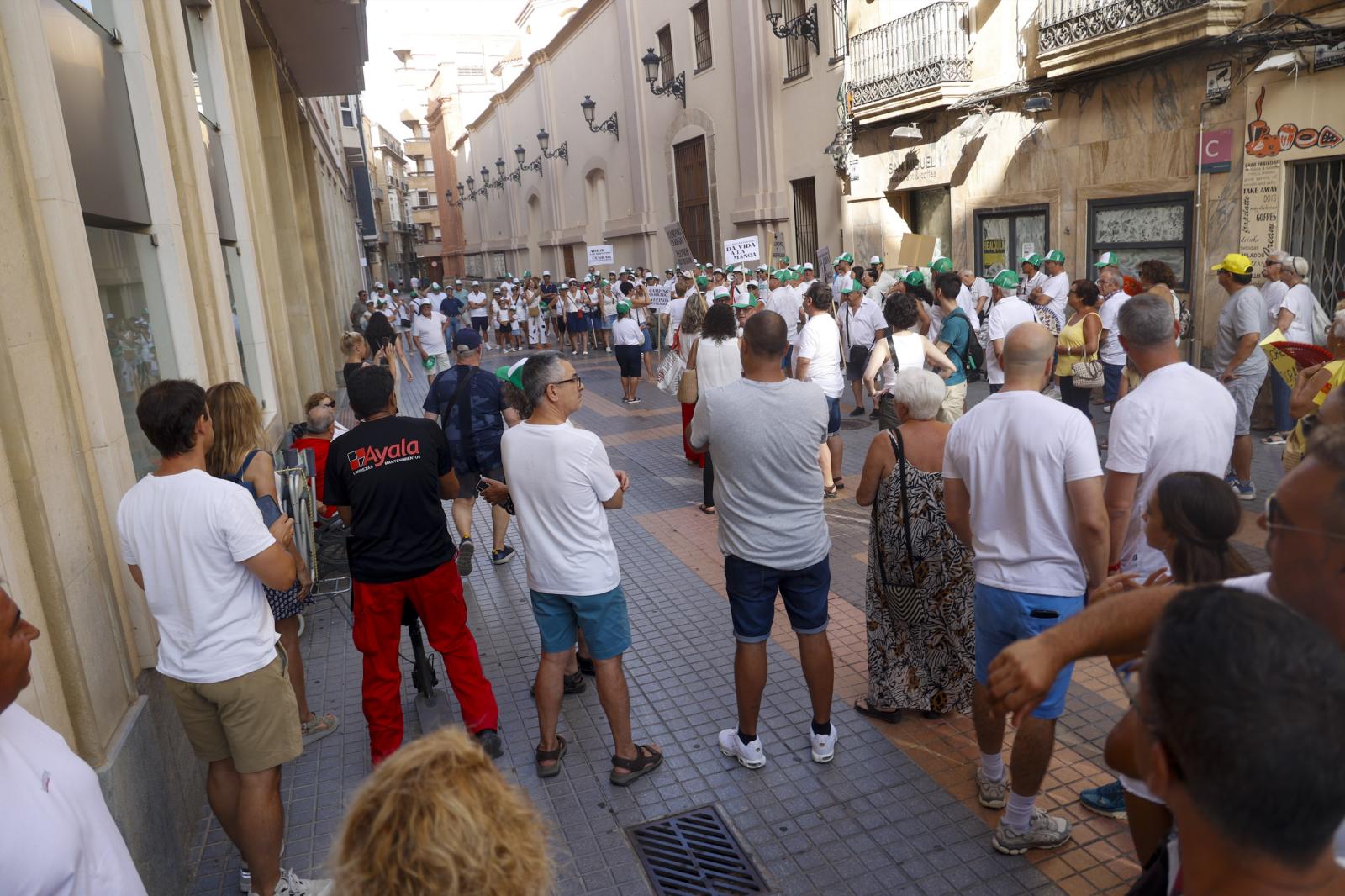 La protesta de los vecinos de Villas Caravaning, en imágenes