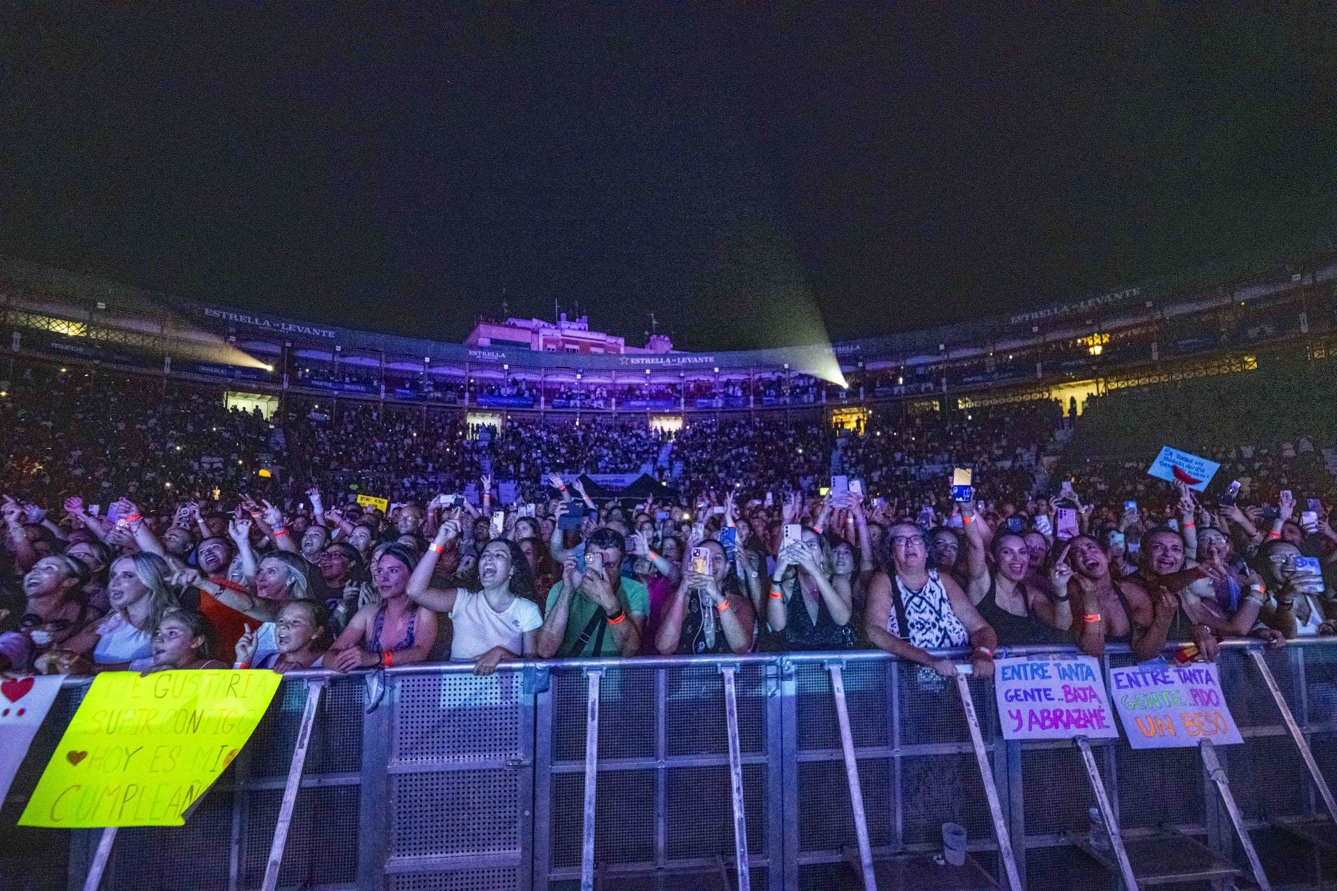 Sebastián Yatra presenta 'Milagro' en Murcia