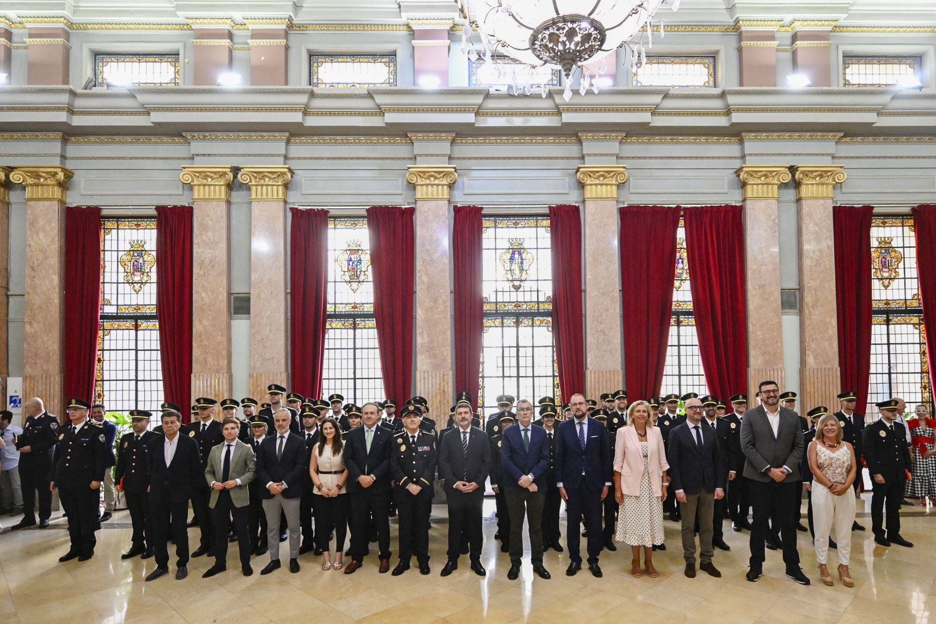La jura de los nuevos agentes de la Policía Local, en imágenes