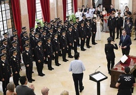 La jura de los nuevos agentes de la Policía Local, en imágenes