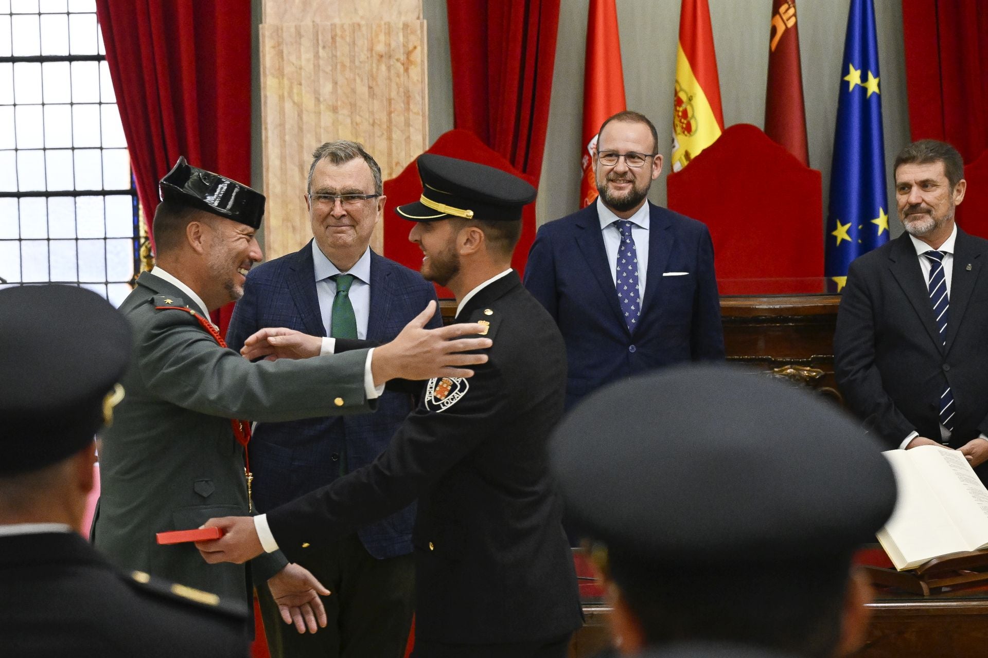 La jura de los nuevos agentes de la Policía Local, en imágenes