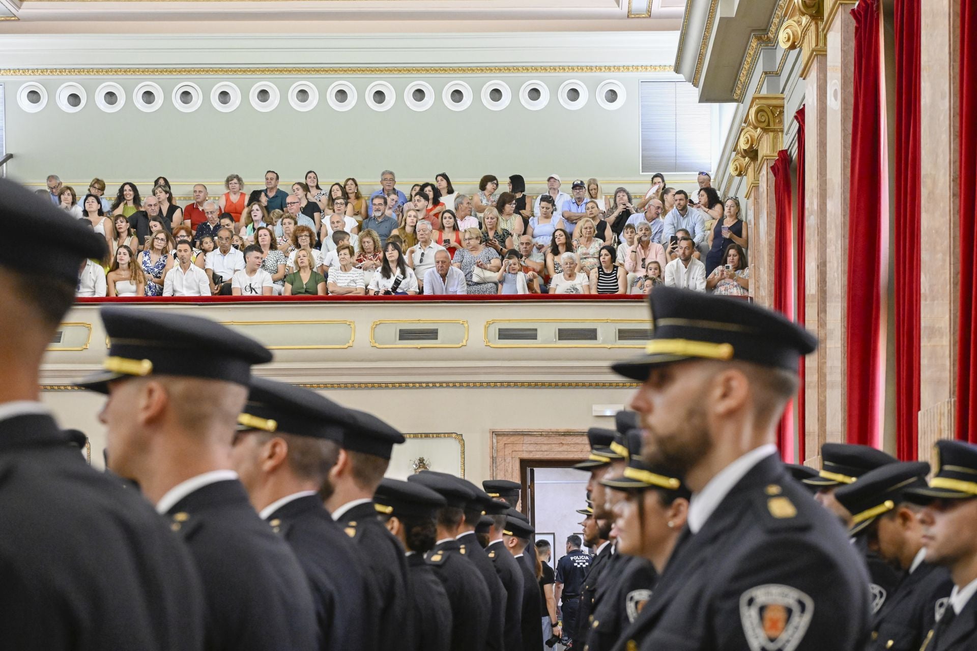 La jura de los nuevos agentes de la Policía Local, en imágenes
