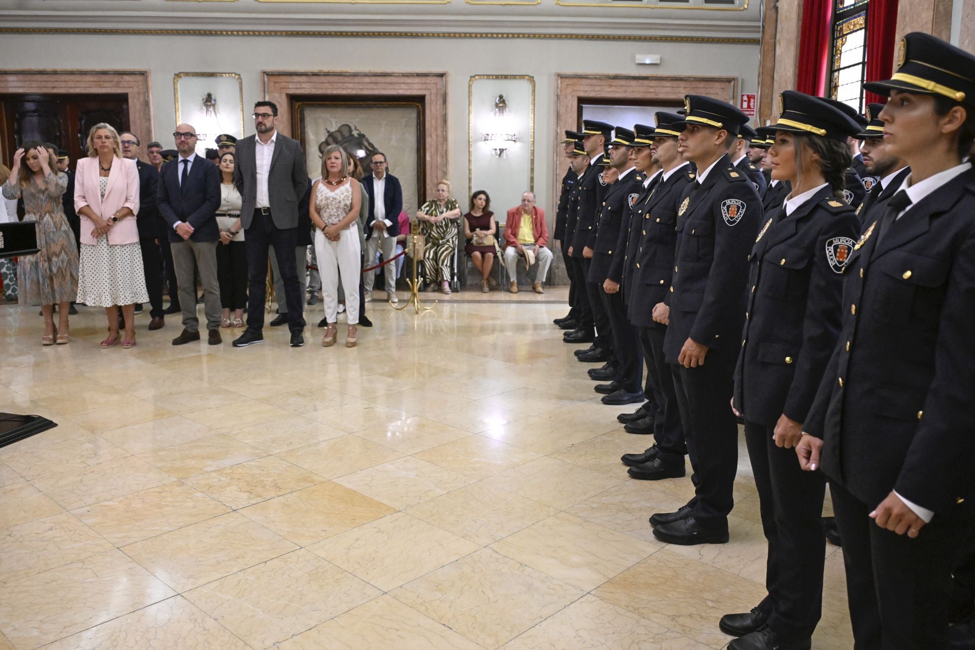 La jura de los nuevos agentes de la Policía Local, en imágenes