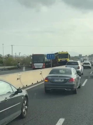 Un accidente en la autovía A-30 a la altura de Murcia deja dos heridos