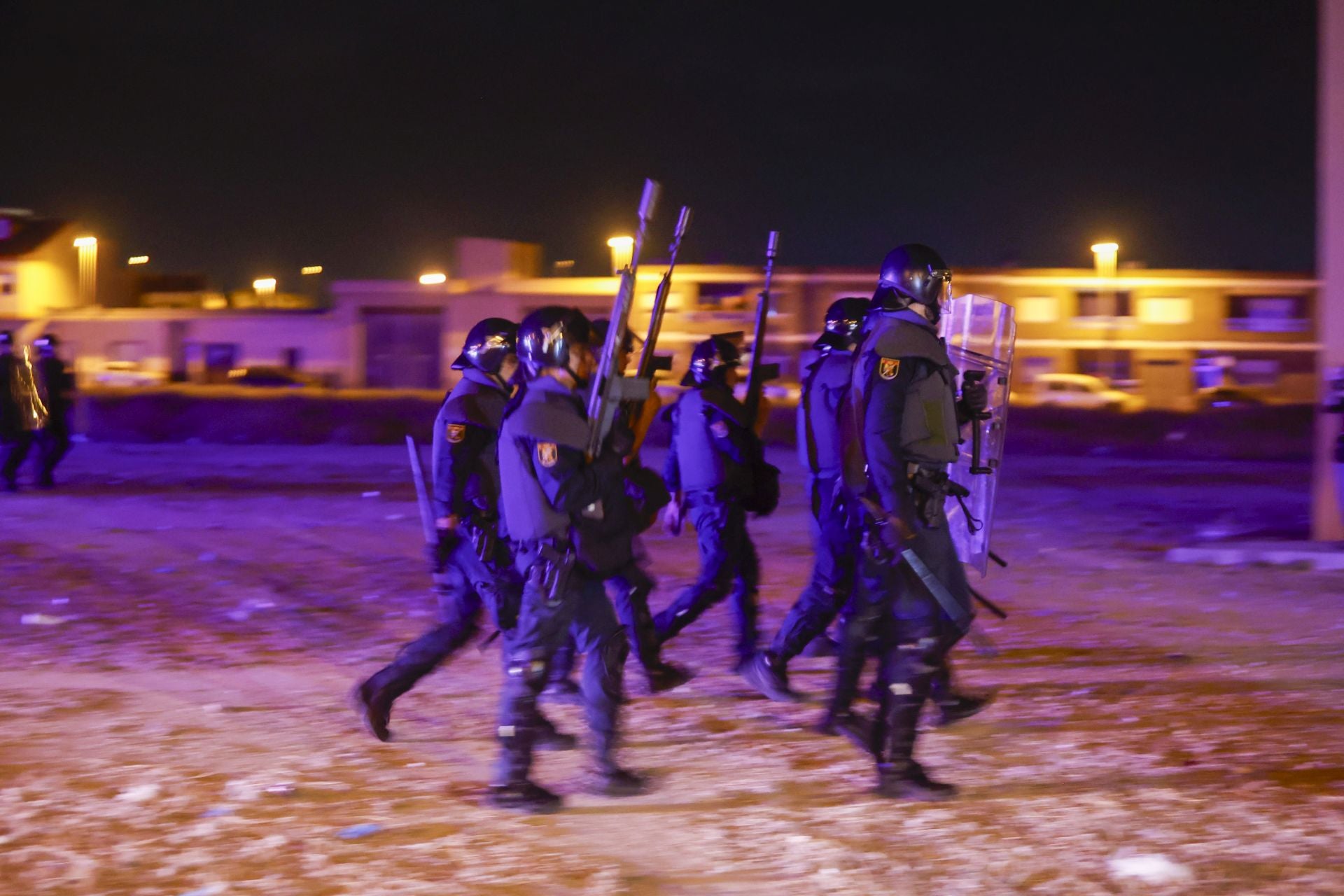 Torre Pacheco vivió este lunes una noche de calma tensa, en imágenes