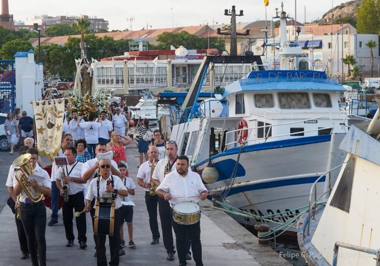 La patrona de Cehegín surcará la bahía de Cartagena junto a la Virgen del Carmen