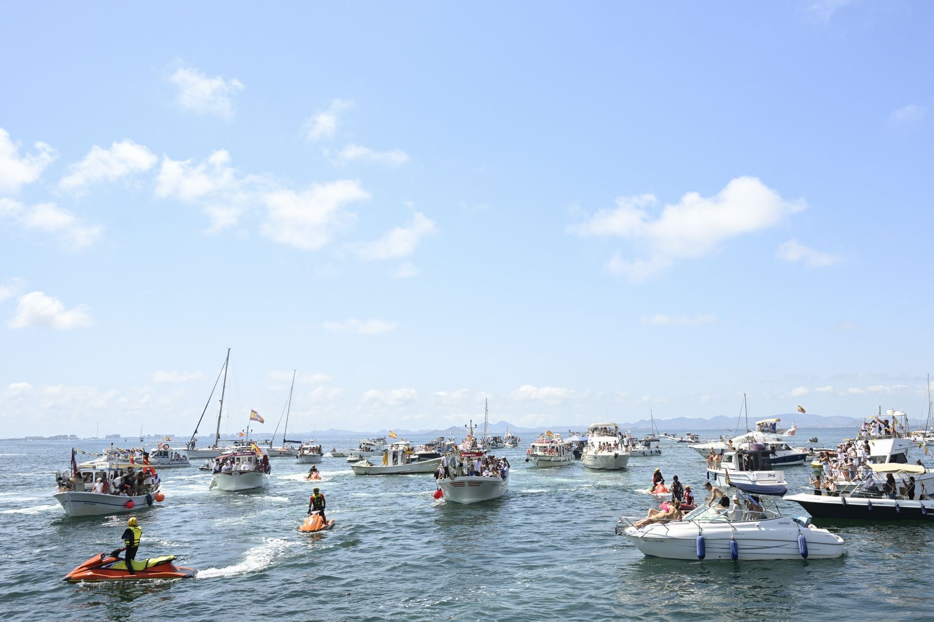 La procesión de la Virgen del Carmen en San Pedro del Pinatar, en imágenes