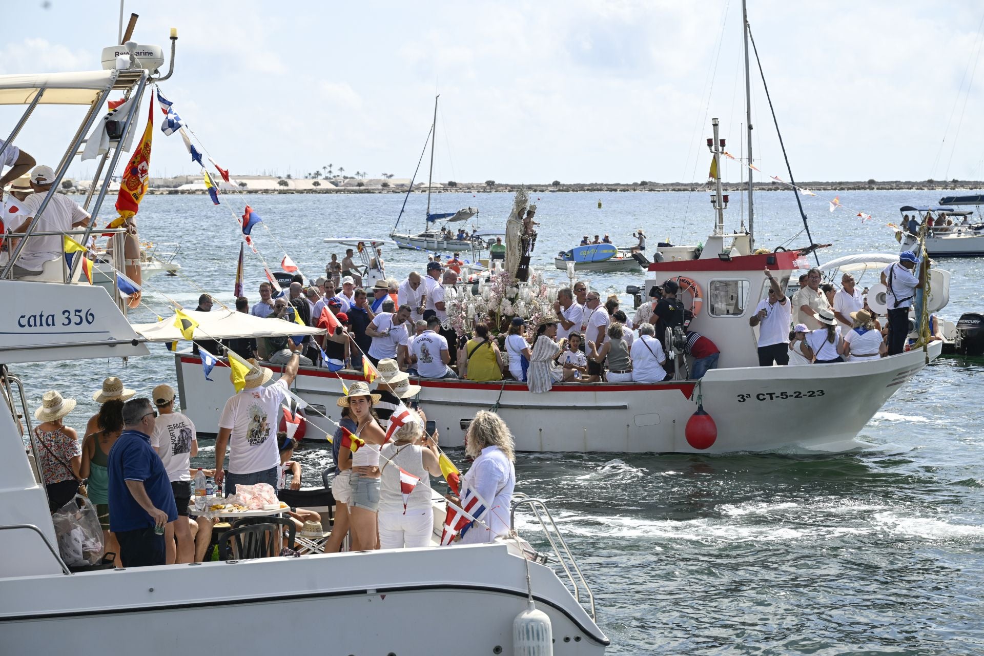 La procesión de la Virgen del Carmen en San Pedro del Pinatar, en imágenes